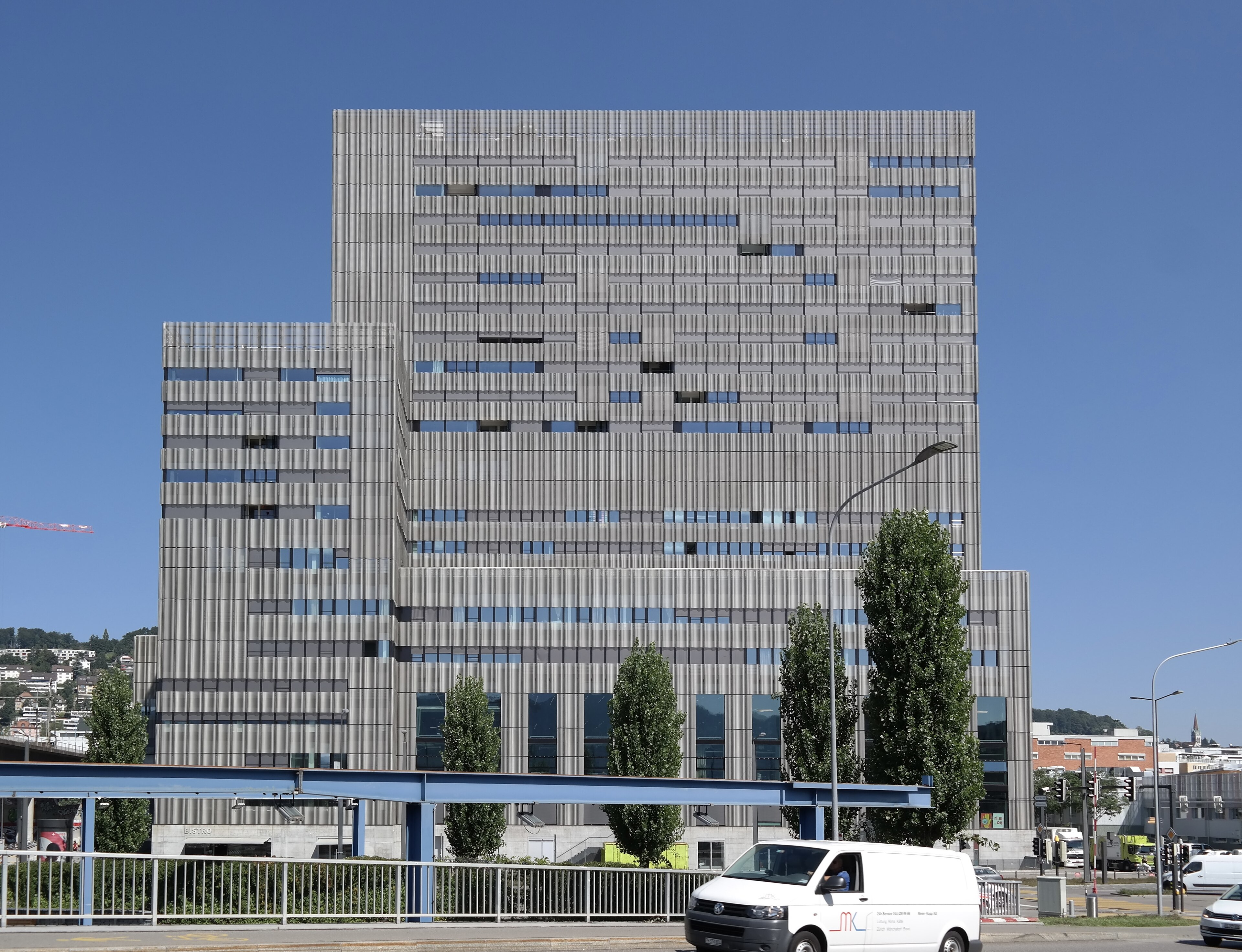 The Courtyard in Zürich — contemporary mixed-use architecture